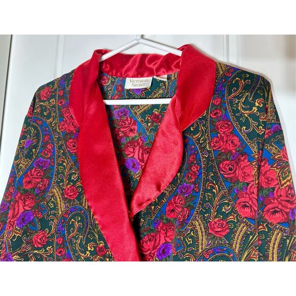 Victoria’s Secret size S vintage gold label robe/ smoking jacket - Picture 6 of 11